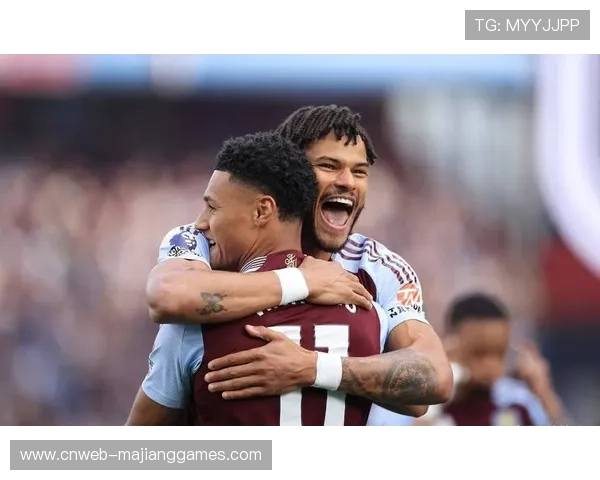 英超中游球队竞争激烈 积分差距微小争夺局面扑朔迷离